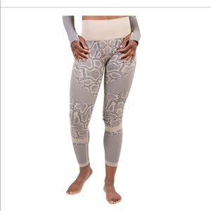 Maxxim Snake Legging Tan S Seamless Possibilities Designed in the USA NWT